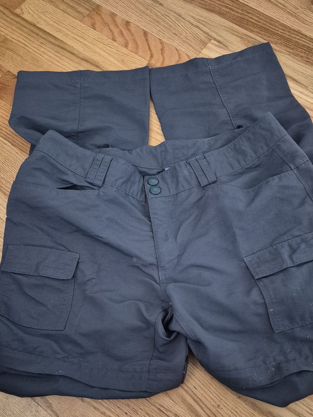 The North Face Women's Charcoal Cargo Pants With Shorts And Flap Pockets Sz 12